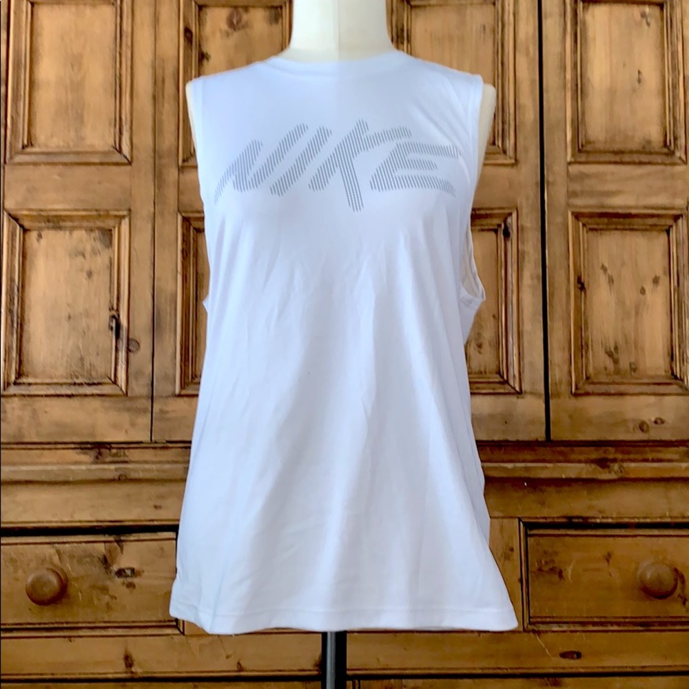 Nike graphic tank